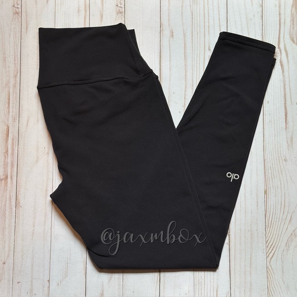 ALO Yoga 7/8 High-Waist Airbrush Legging Black Size Small - Picture 1 of 9
